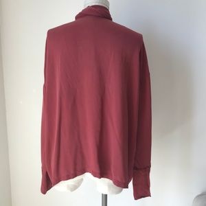 Theory Tops - Theory Scarf Ribbon Burgundy Top Theory Tops - Theory Scarf Ribbon Burgundy Top